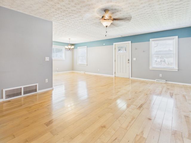 729 Elm Street, Barboursville, WV 25504