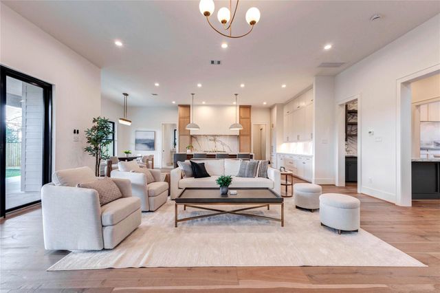 1241 Du Barry Lane, Houston, TX 77018