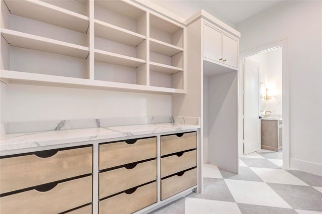 1241 Du Barry Lane, Houston, TX 77018