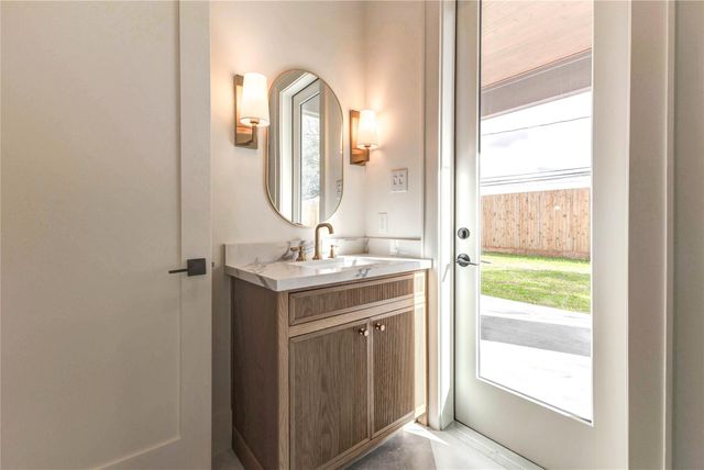 1241 Du Barry Lane, Houston, TX 77018