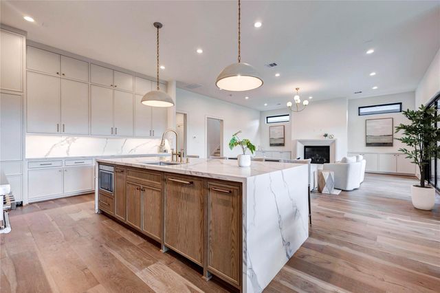 1241 Du Barry Lane, Houston, TX 77018