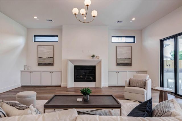 1241 Du Barry Lane, Houston, TX 77018