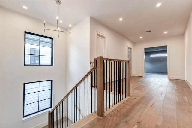 1241 Du Barry Lane, Houston, TX 77018