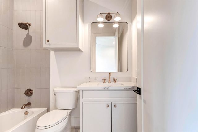 1241 Du Barry Lane, Houston, TX 77018