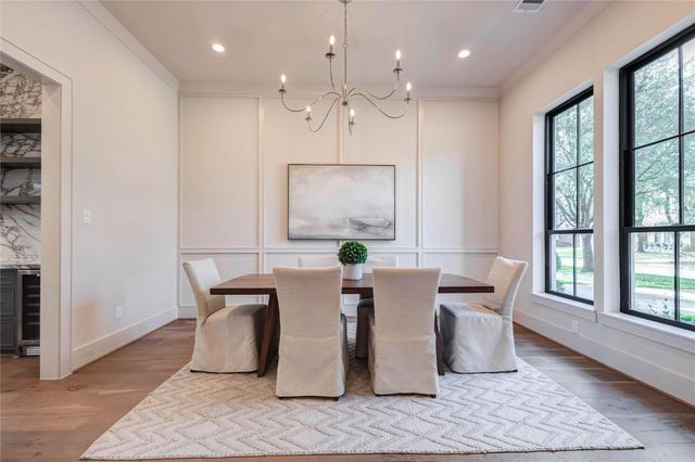 1241 Du Barry Lane, Houston, TX 77018