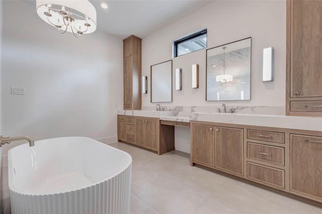 1241 Du Barry Lane, Houston, TX 77018