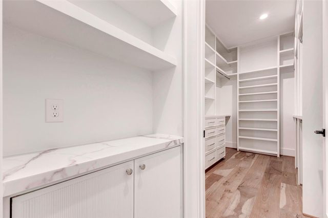 1241 Du Barry Lane, Houston, TX 77018