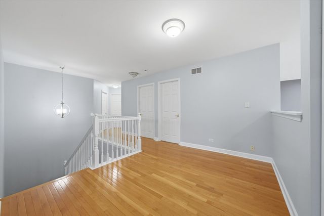 217 Sunbury Drive, St. Charles, IL 60175