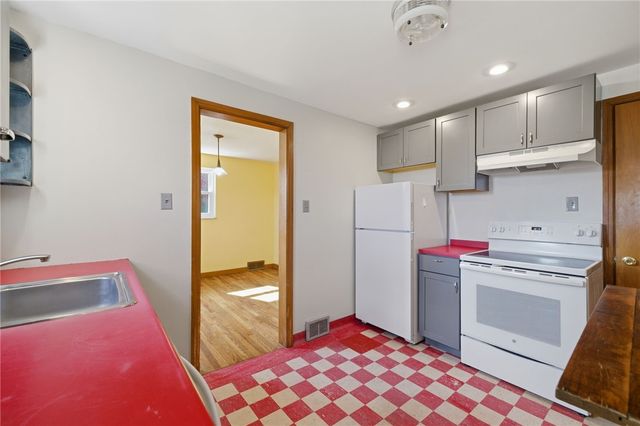 1134 Peermont Ave, Dormont, PA 15216