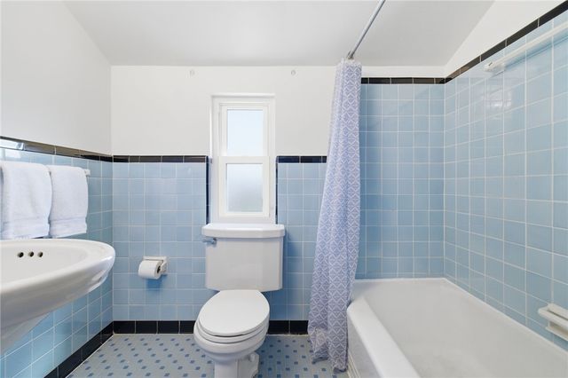 1134 Peermont Ave, Dormont, PA 15216
