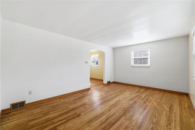 1134 Peermont Ave, Dormont, PA 15216