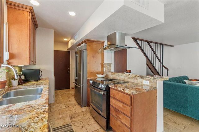 1820 E FRIER Drive 1, Phoenix, AZ 85020