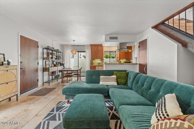 1820 E FRIER Drive 1, Phoenix, AZ 85020