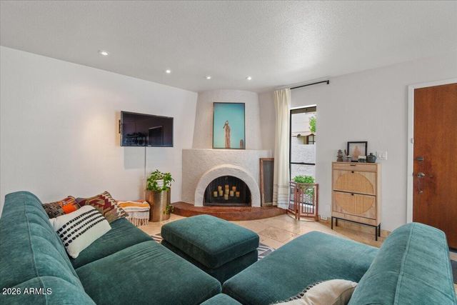 1820 E FRIER Drive 1, Phoenix, AZ 85020