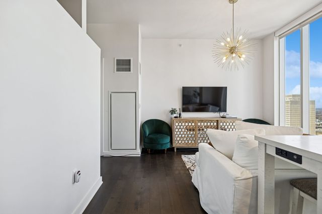 515 Church St Unit 3302, Nashville, TN 37219