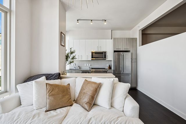 515 Church St Unit 3302, Nashville, TN 37219