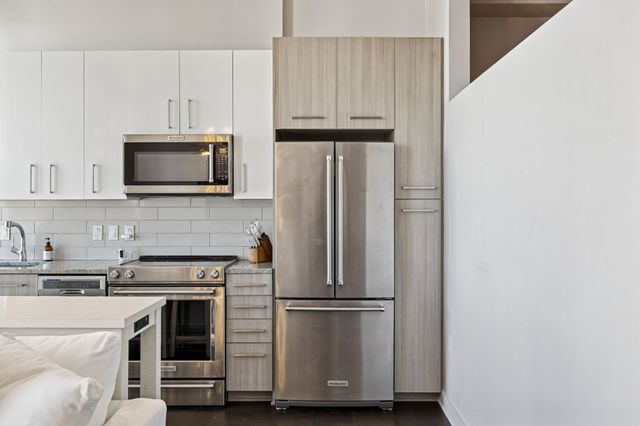 515 Church St Unit 3302, Nashville, TN 37219