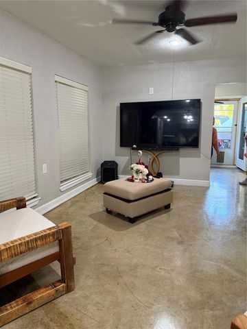 921 Francis Drive, Pasadena, TX 77506