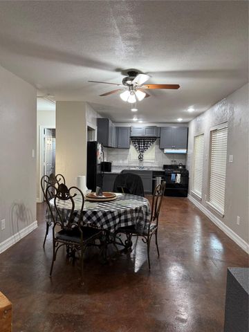 921 Francis Drive, Pasadena, TX 77506