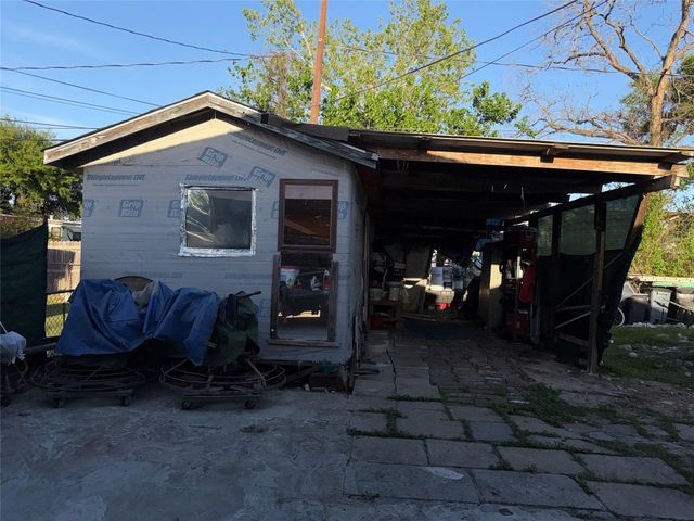 921 Francis Drive, Pasadena, TX 77506