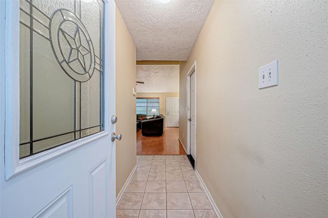 2122 Heritage Colony Drive, Friendswood, TX 77546