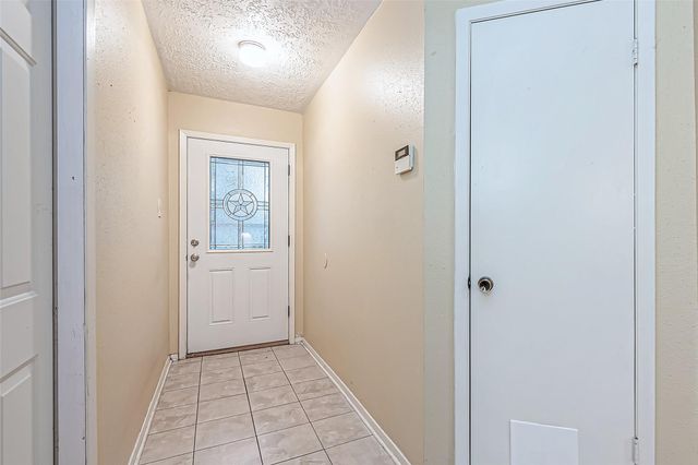 2122 Heritage Colony Drive, Friendswood, TX 77546