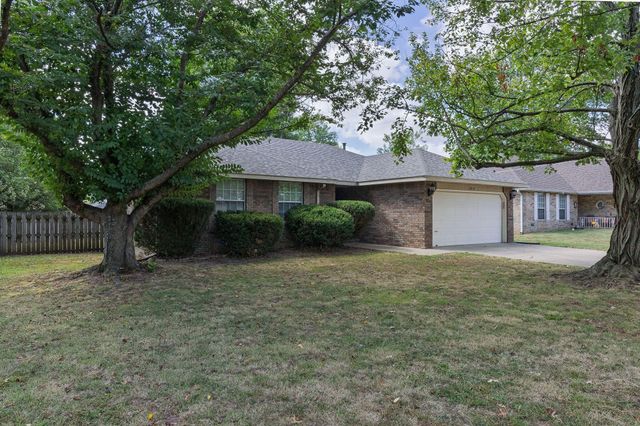 3814 W Harrison Street, Springfield, MO 65802