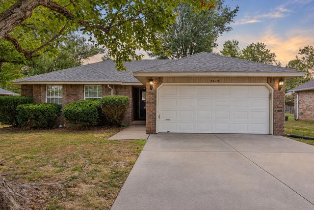 3814 W Harrison Street, Springfield, MO 65802