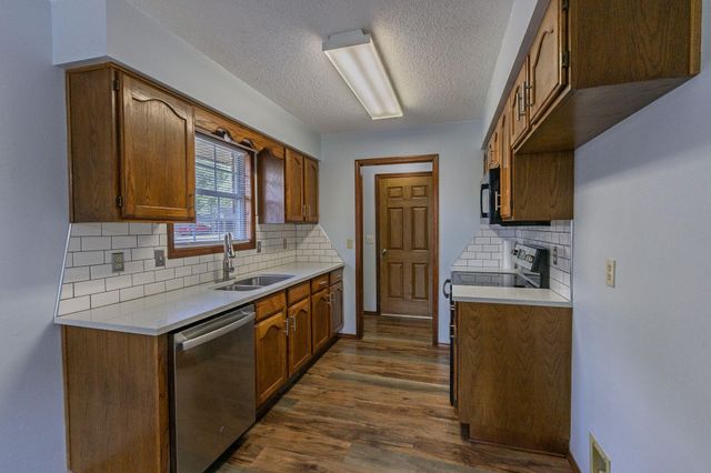 3814 W Harrison Street, Springfield, MO 65802