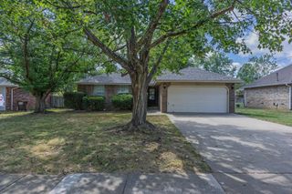 3814 W Harrison Street, Springfield, MO 65802