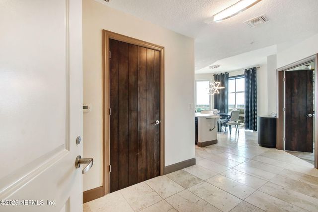 1431 RIVERPLACE Boulevard 1710, Jacksonville, FL 32207