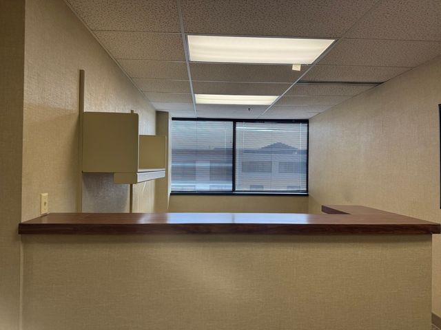 101 W 2ND Street 501, Davenport, IA 52801