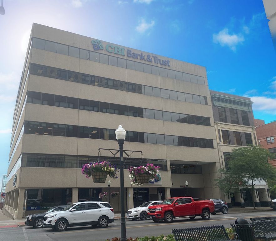 101 W 2ND Street 501, Davenport, IA 52801