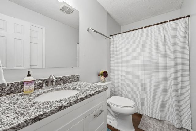 3446 Pleasant Drive, Bettendorf, IA 52722
