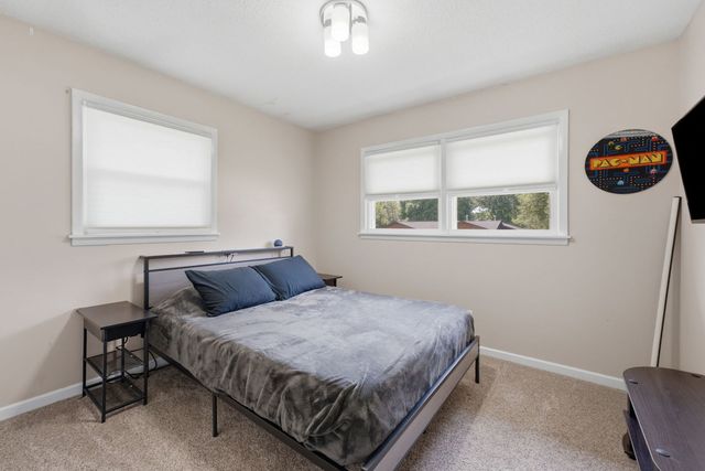 3446 Pleasant Drive, Bettendorf, IA 52722
