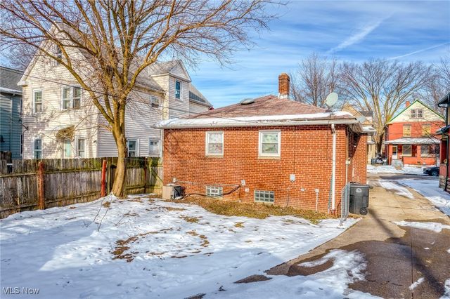 3817 Woodbridge Avenue, Cleveland, OH 44109
