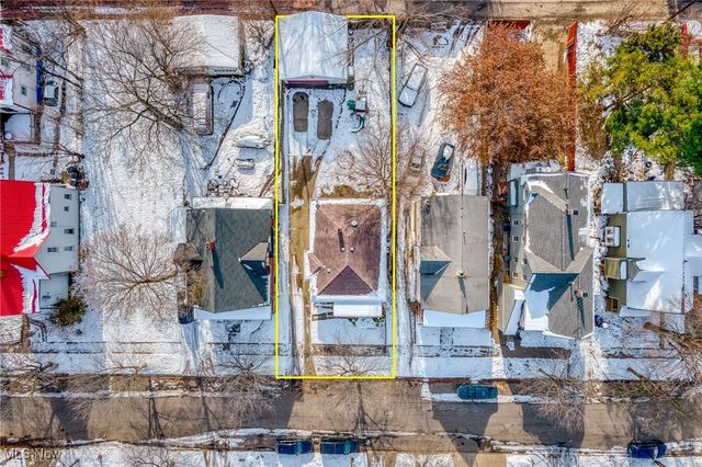 3817 Woodbridge Avenue, Cleveland, OH 44109