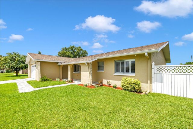 5812 16TH LANE NE, St Petersburg, FL 33703