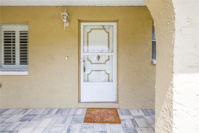 5812 16TH LANE NE, St Petersburg, FL 33703