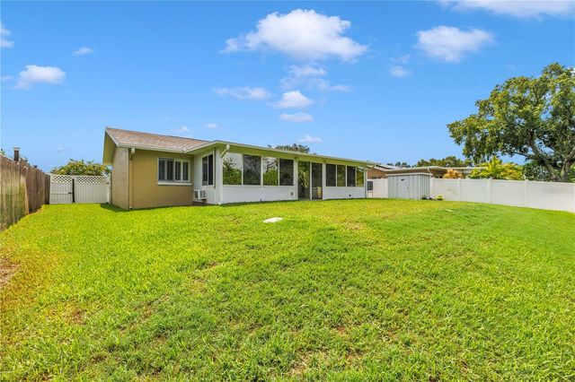 5812 16TH LANE NE, St Petersburg, FL 33703