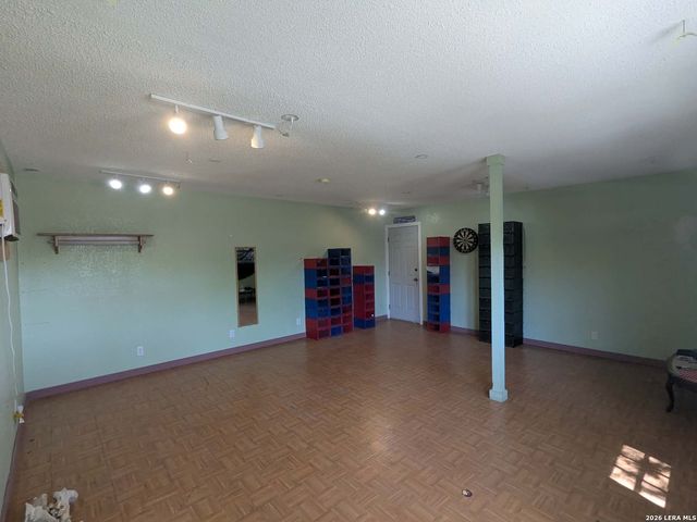 9018 ISLAND VIEW ST, San Antonio, TX 78242