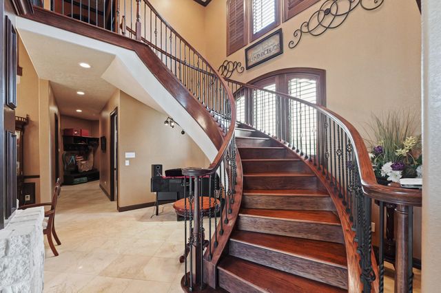 1909 E Archer Road, Baytown, TX 77521