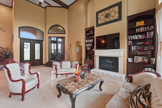 1909 E Archer Road, Baytown, TX 77521
