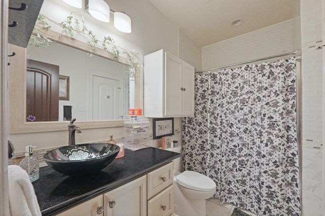 1909 E Archer Road, Baytown, TX 77521