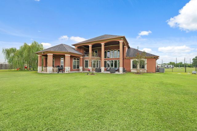 1909 E Archer Road, Baytown, TX 77521