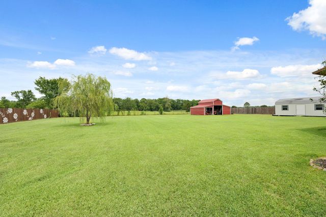 1909 E Archer Road, Baytown, TX 77521