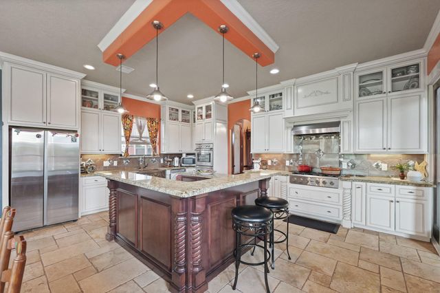1909 E Archer Road, Baytown, TX 77521