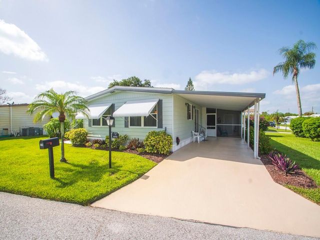 174 NE Emerald Drive, Jensen Beach, FL 34957