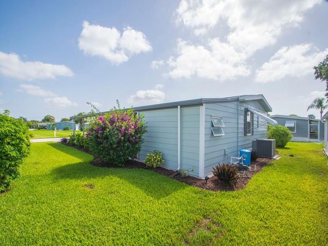 174 NE Emerald Drive, Jensen Beach, FL 34957