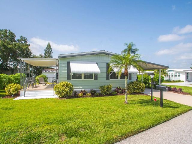174 NE Emerald Drive, Jensen Beach, FL 34957